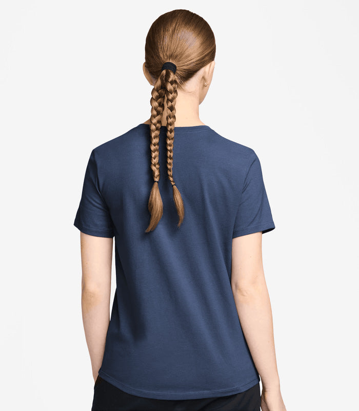 Polera Nike  Sportswear Club Essentials  DX7902-461