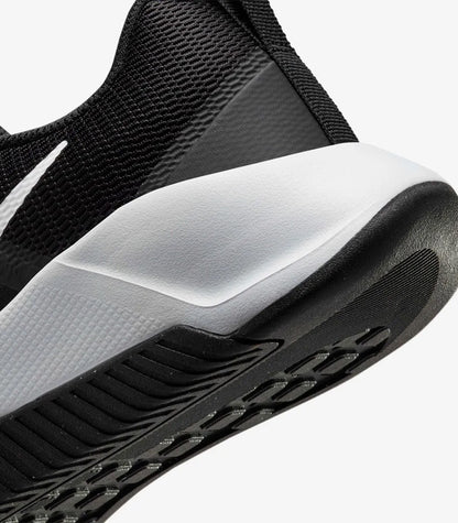 Zapatilla Nike  MC Trainer 3  FQ1831-001