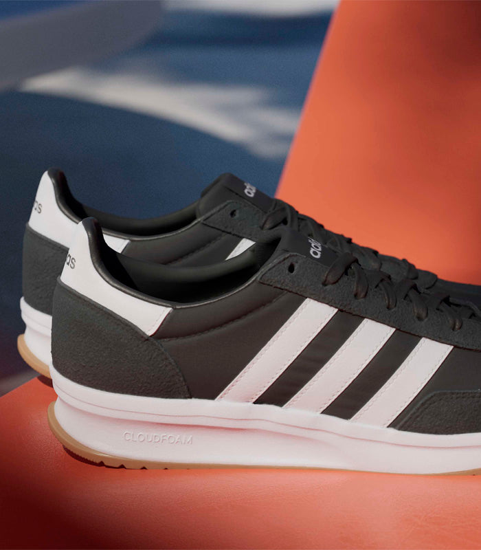 Zapatillas Adidas  Run 72 2.0  IH8585