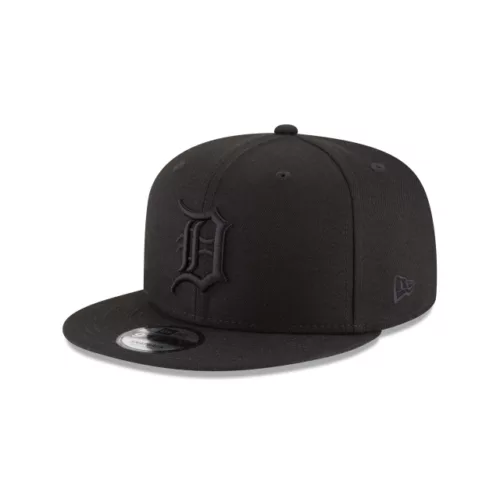 GORRO NEW ERA DETROIT TIGERS BLACKOUT 9FIFTY 11591058